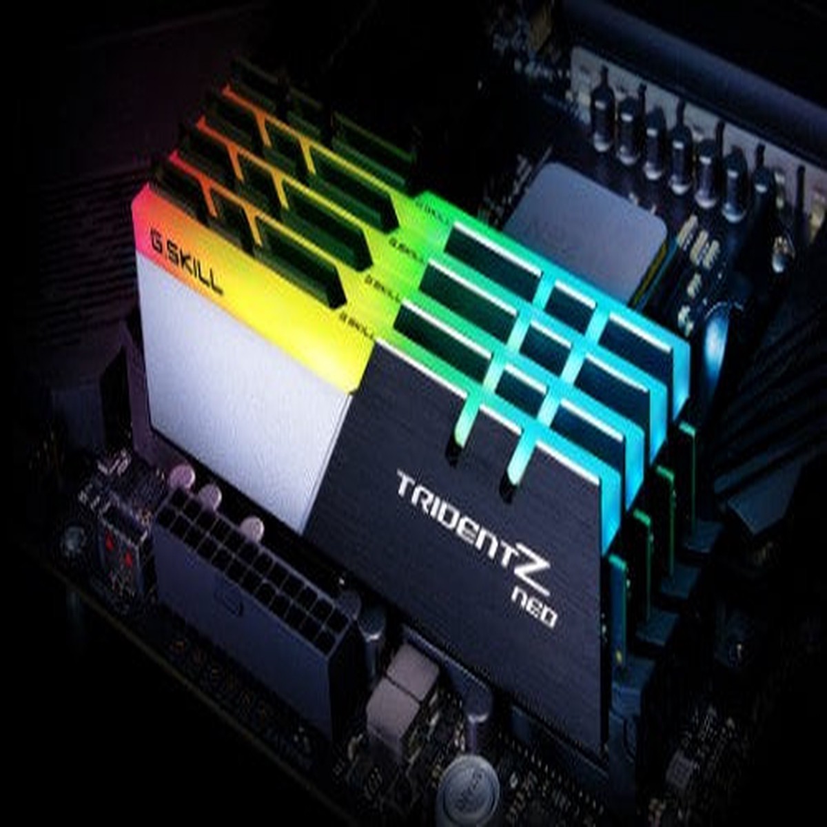 G.Skill Trident Z F4-3600C18D-32GTZN memory module 32 GB 2 x 16 GB DDR4 288-pin DIMM